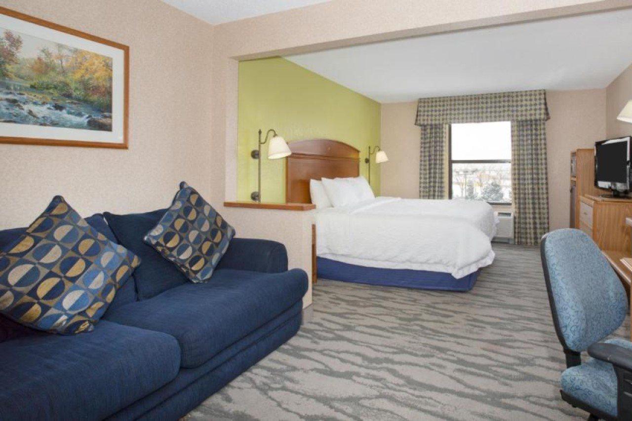 Baymont By Wyndham Thornton Otel Dış mekan fotoğraf